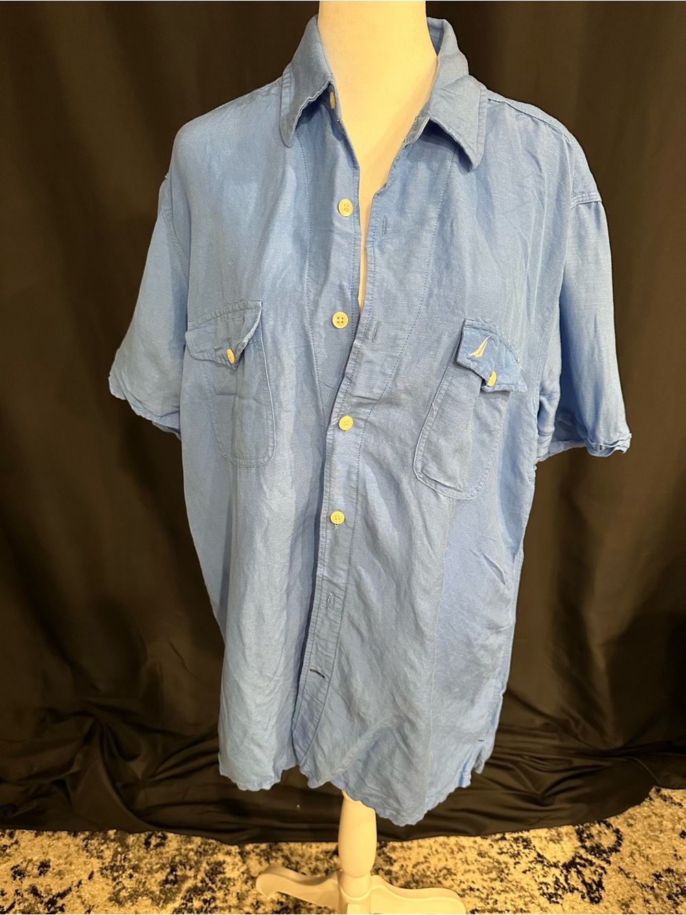 Nautica Men's Short-Sleeve Button-Down Shirt in Light Blue